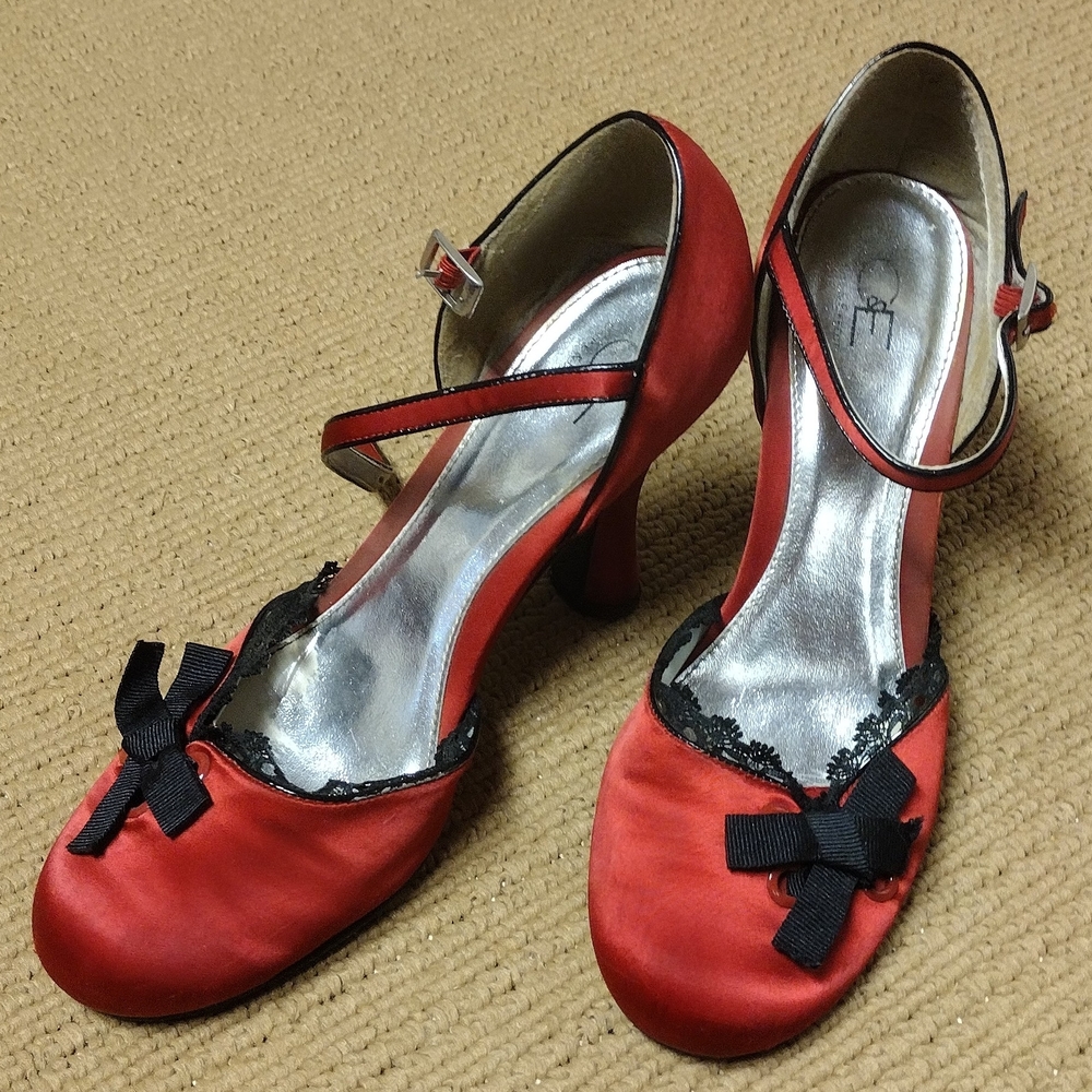 Vintage Retro Style Red Satin Women's Heels with Black Lace & Bows Accents